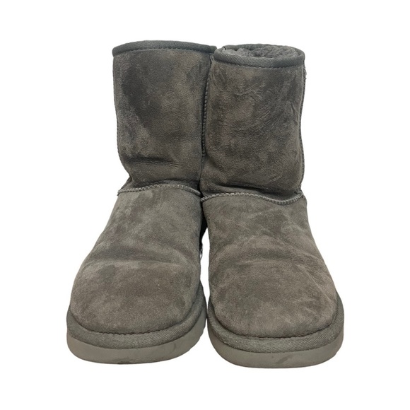 Ugg Classic Short Grey Sheepskin Boot, 1016223, 8 - Picture 1 of 7